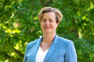 Amanda Moore, se réjouit de la constitution du Bureau